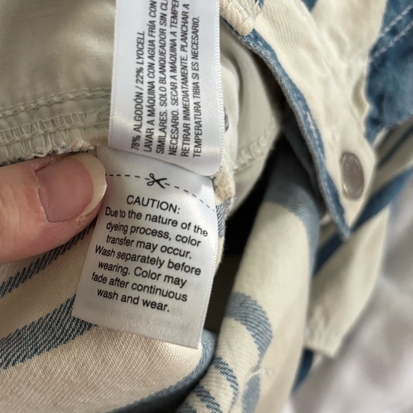 NWT Universal Thread 16 Navy Striped Mini Skirt Denim 15 inch Length Beachy - Picture 6 of 8